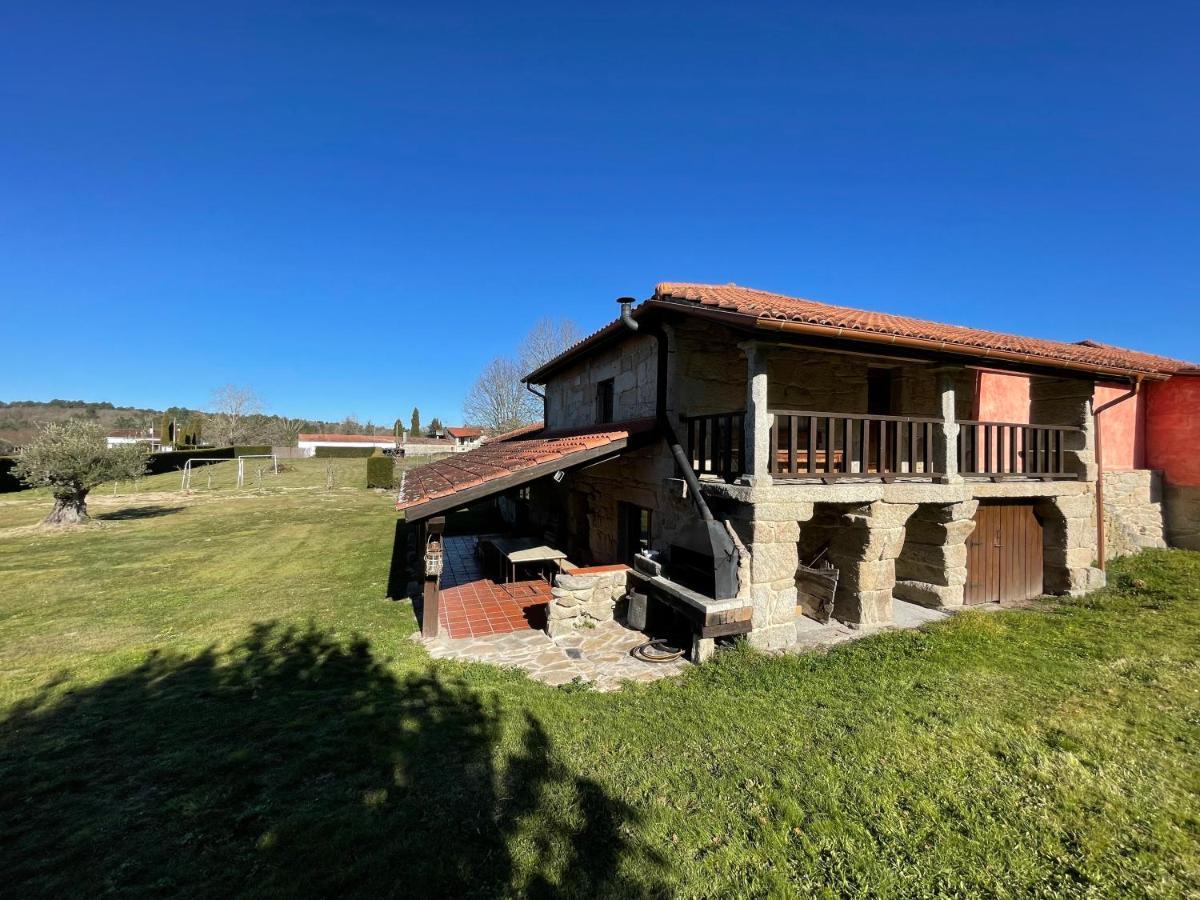 Casa De Campo Con Piscina, Entera O Por Habitaciones Amoeiro Eksteriør bilde