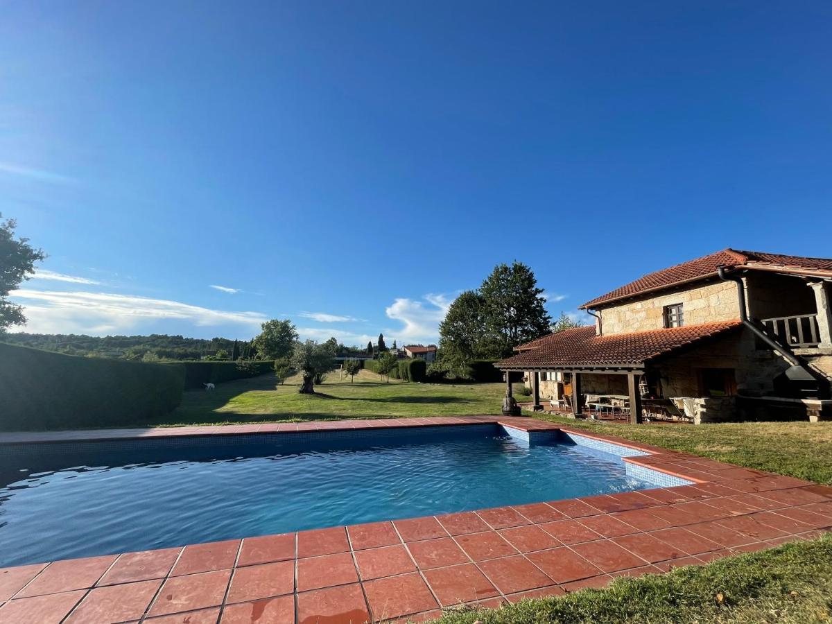 Casa De Campo Con Piscina, Entera O Por Habitaciones Amoeiro Eksteriør bilde